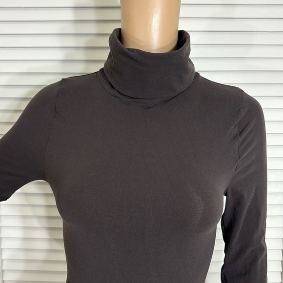 Spanx On Top & In Control Turtleneck Top in Brown XL - Picture 2 of 10